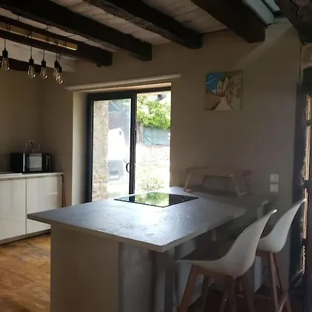 Maison Du Jaune Holiday home Tourtoirac